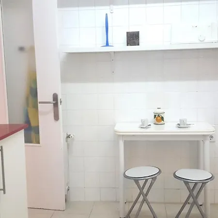 Sleeps 9 Apartment