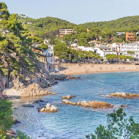 Sleeps 9 Apartment Llafranc